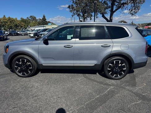 Used 2023 Kia Telluride SX Prestige image 2