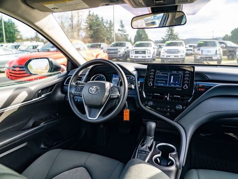 Used 2023 Toyota Camry LE FWD image 22