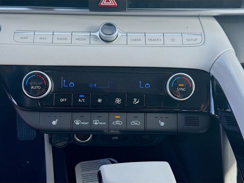 New 2026 Hyundai Elantra Limited FWD image 12