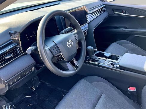 Used 2025 Toyota Camry LE FWD image 19