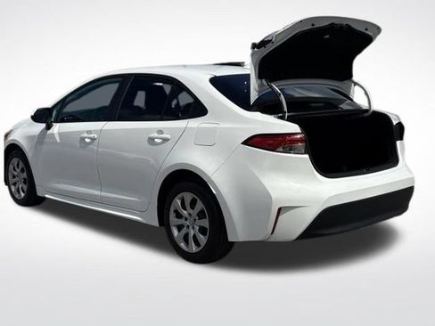 Used 2023 Toyota Corolla LE FWD image 38