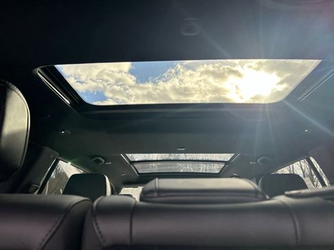 New 2025 Jeep Wagoneer L Series II w/ Premium Group I image 54