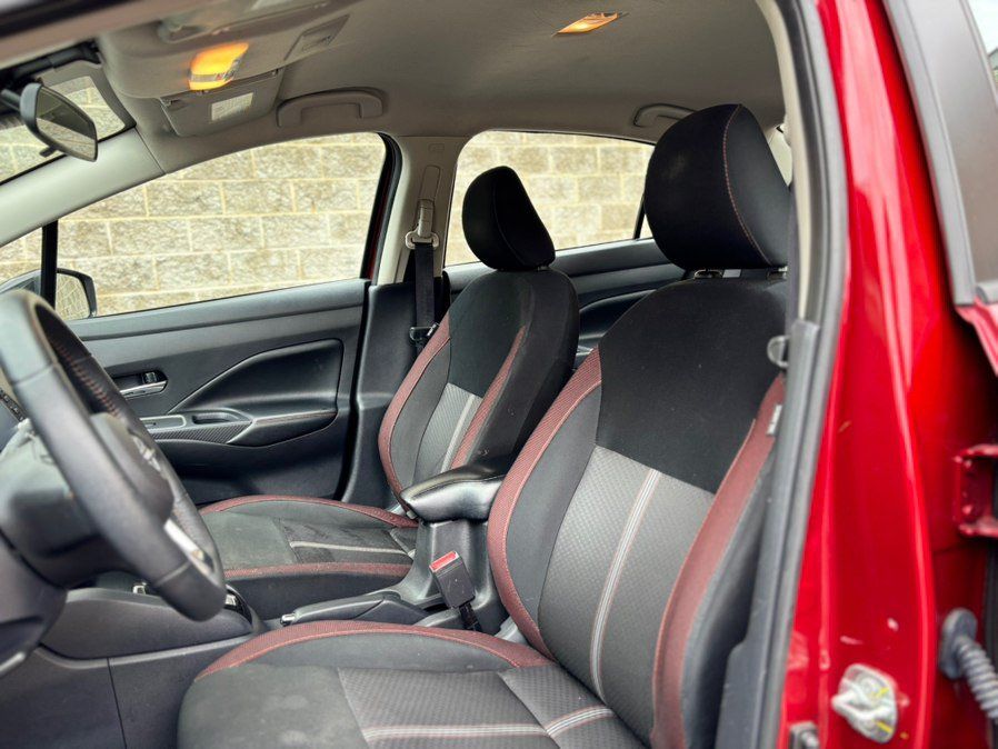 Used 2024 Nissan Versa SR FWD image 27