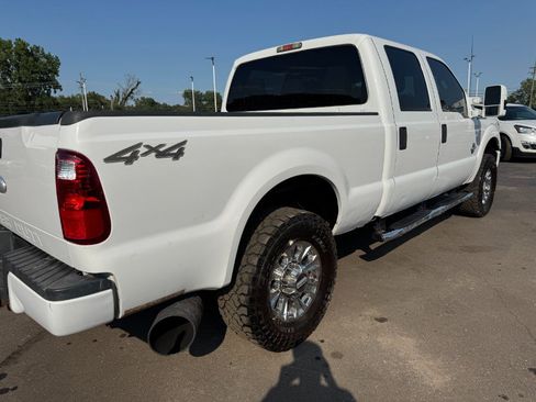 Used 2011 Ford F250 XLT w/ Snow Plow Prep Pkg AWD/4WD image 12