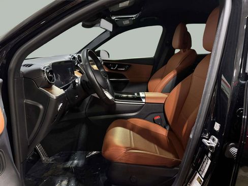 Used 2024 Mercedes-Benz GLC 300 GLC 300 image 5