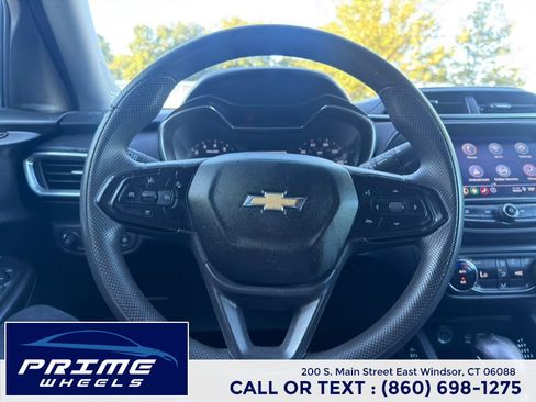 Used 2023 Chevrolet TrailBlazer LT w/ Convenience Package AWD/4WD image 20