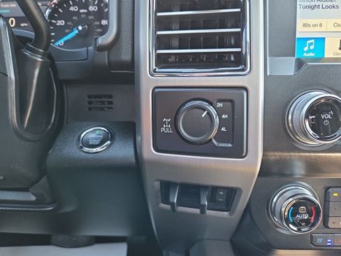 Used 2019 Ford F250 Platinum w/ Platinum Ultimate Package AWD/4WD image 19