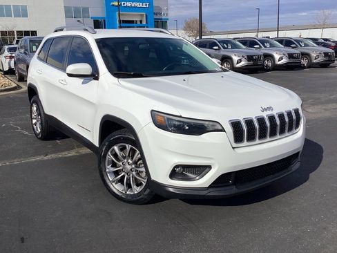 Used 2020 Jeep Cherokee Latitude Plus w/ Cold Weather Group image 7