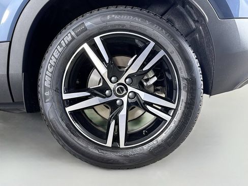 New 2026 Volvo XC40 B5 Core AWD/4WD image 31