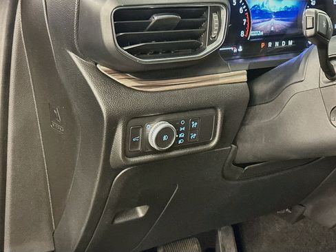 Used 2020 Ford Explorer Limited AWD/4WD image 17
