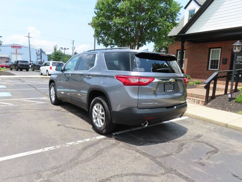 Used 2020 Chevrolet Traverse LT w/ LPO, Cargo Package AWD/4WD image 5