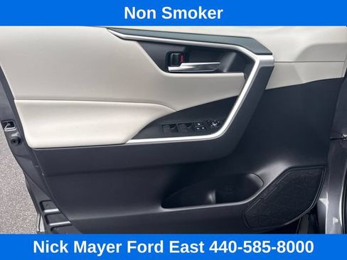 Used 2019 Toyota RAV4 XLE w/ Convenience Package AWD/4WD image 13