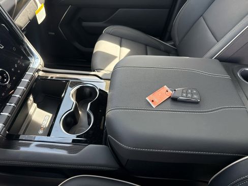 New 2026 GMC Yukon Elevation w/ Elevation Premium Package image 21