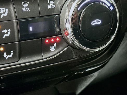 Used 2025 Chevrolet Trax ACTIV w/ Driver Confidence Package image 20