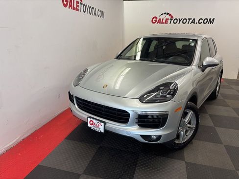 Used 2015 Porsche Cayenne S AWD/4WD image 3