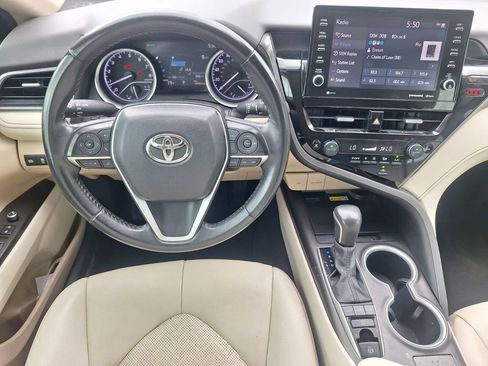 Used 2024 Toyota Camry XLE image 19