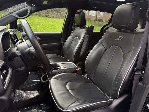 Used 2019 Chrysler Pacifica Limited w/ Advanced Safetytec Group image 10