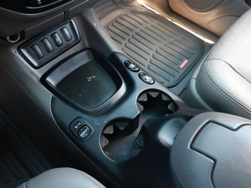 Used 2007 Toyota Sequoia SR5 image 38