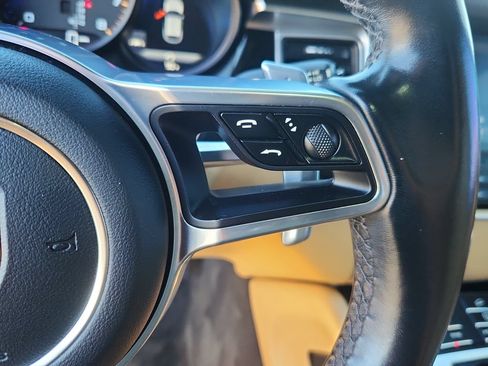 Used 2017 Porsche Macan AWD/4WD image 21