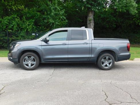 Certified 2023 Honda Ridgeline RTL image 2