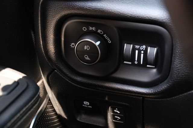 Used 2026 RAM 1500 Laramie AWD/4WD image 21