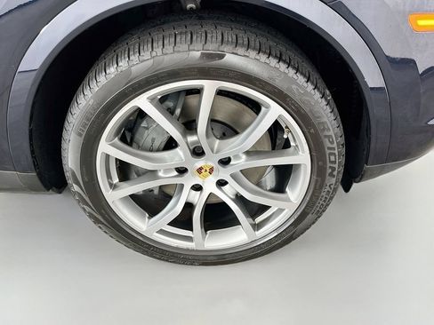 Used 2023 Porsche Cayenne S AWD/4WD image 41