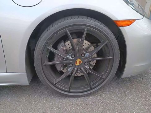 Used 2018 Porsche 718 Cayman image 22