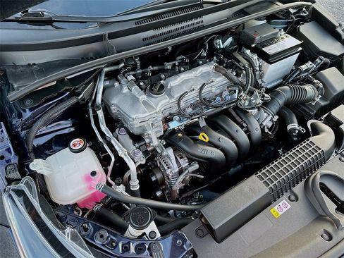 Used 2022 Toyota Corolla LE image 26