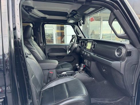 Used 2018 Jeep Wrangler Unlimited Sahara w/ Dual Top Group image 12