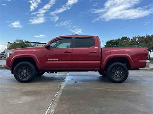Used 2022 Toyota Tacoma SR5 image 2