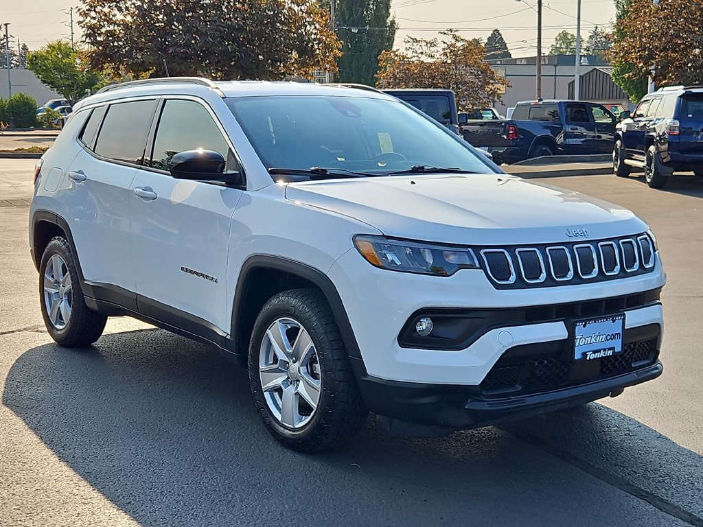 Used 2022 Jeep Compass Latitude w/ Convenience Group AWD/4WD image 8