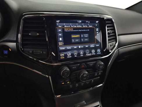 Used 2021 Jeep Grand Cherokee Limited w/ Premium Lighting Group AWD/4WD image 23