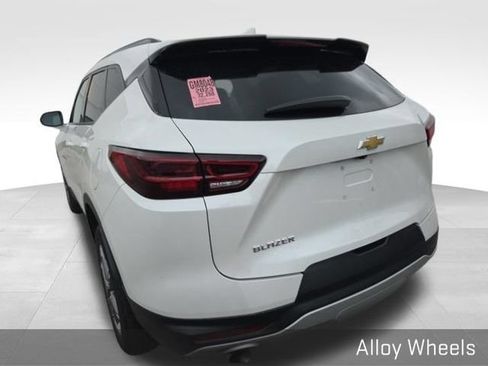 Used 2023 Chevrolet Blazer LT w/ Convenience Package FWD image 6