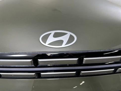 Used 2025 Hyundai Santa Fe SEL FWD image 9