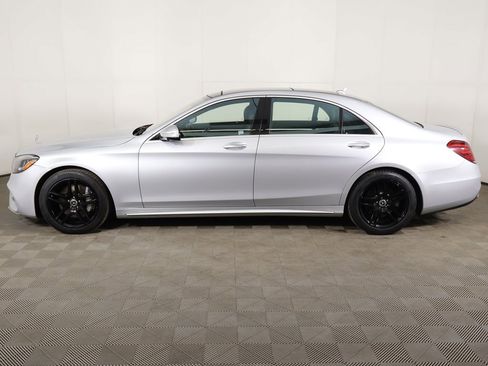 Used 2019 Mercedes-Benz S 560 4MATIC Sedan w/ AMG Line Exterior image 21
