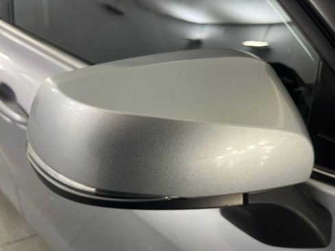 Used 2020 Toyota Highlander XLE image 51