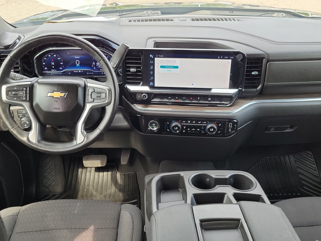 Used 2024 Chevrolet Silverado 1500 LT AWD/4WD image 31