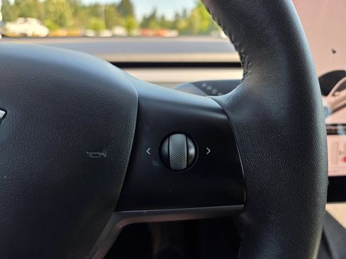 Used 2021 Tesla Model 3 Standard Range Plus RWD image 20