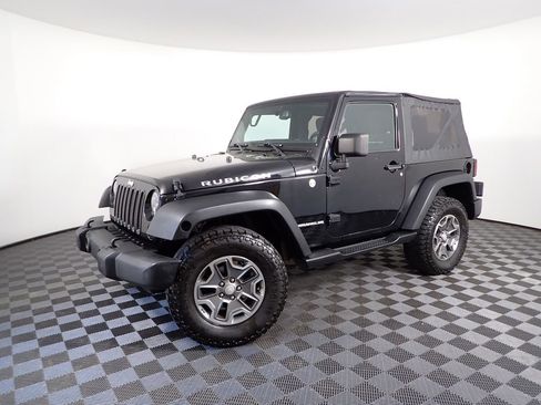 Used 2014 Jeep Wrangler Rubicon w/ Power Convenience Group AWD/4WD image 12