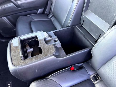 Used 2024 INFINITI QX80 Luxe image 19