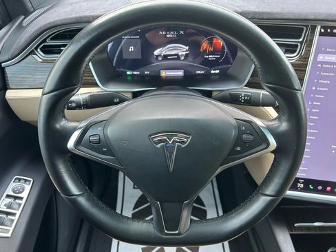 Used 2016 Tesla Model X 90D AWD/4WD image 18