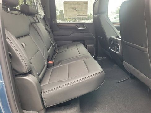New 2025 GMC Sierra 2500 Denali w/ Denali Reserve Package image 16