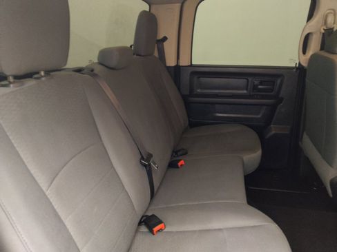 Used 2019 RAM 1500 Express w/ Express Value Package AWD/4WD image 19