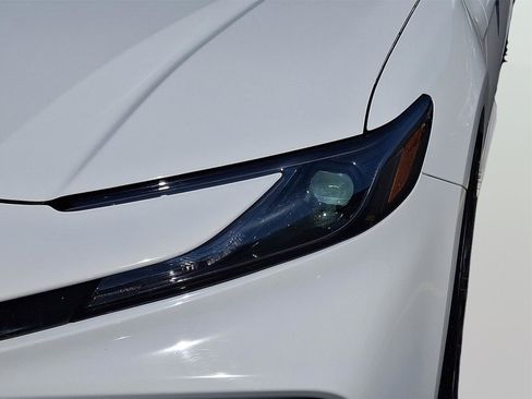 Used 2025 Toyota Camry SE w/ Convenience Package FWD image 26
