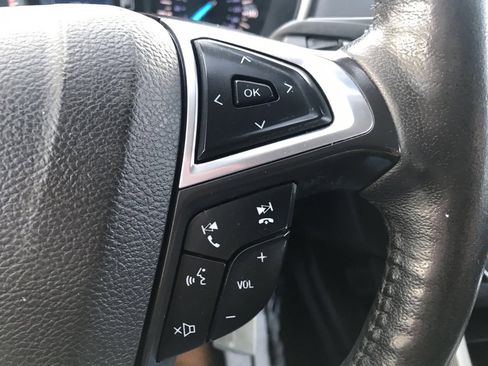 Used 2016 Ford Fusion SE w/ Equipment Group 202A image 15