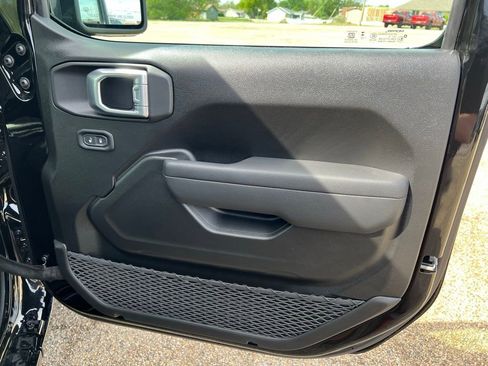 New 2026 Jeep Wrangler Unlimited Sport AWD/4WD image 15