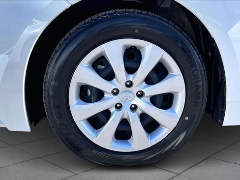 Certified 2025 Toyota Corolla LE image 11