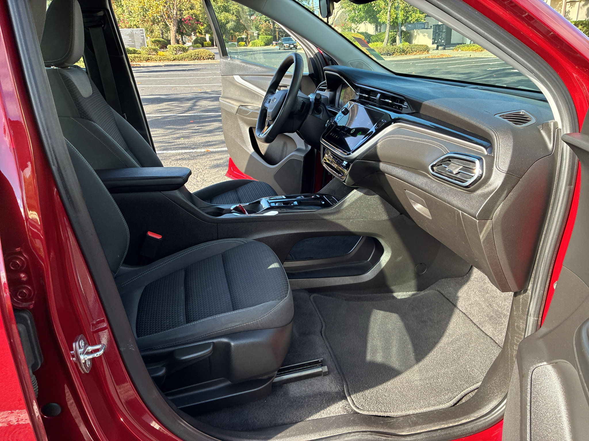 Used 2022 Chevrolet Bolt EUV LT FWD image 45