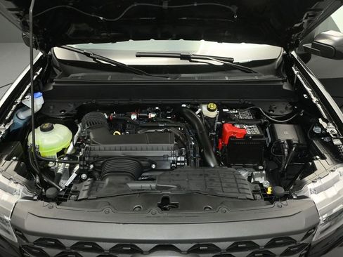 New 2025 Ford Maverick XLT w/ XLT Luxury Package AWD/4WD image 11