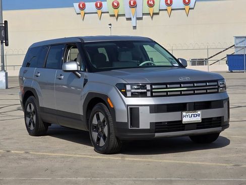 New 2026 Hyundai Santa Fe SE image 3